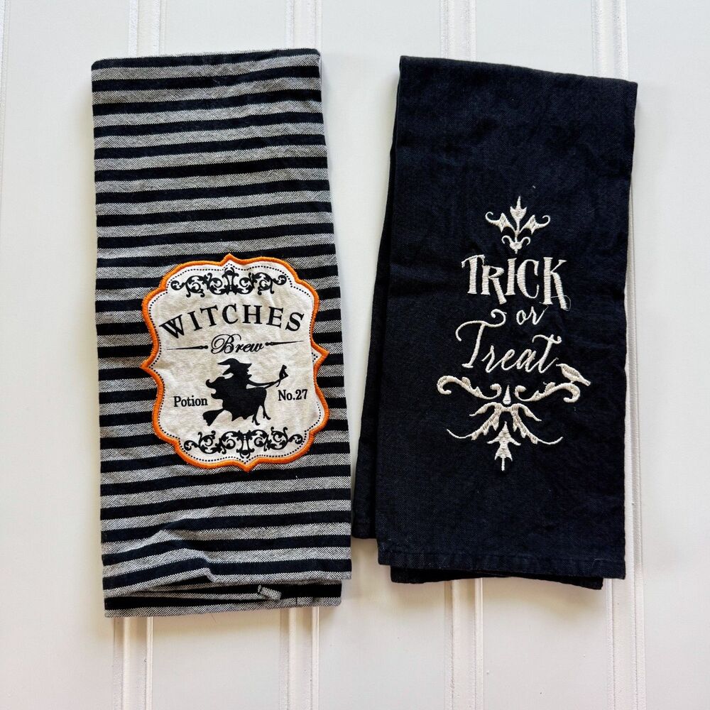 Halloween Hand Towels Set “Witches Brew” “Trick or Treat” Festive Kitchen Decor
